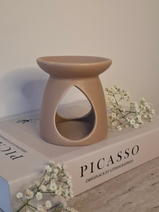 'Basic taupe' waxbrander